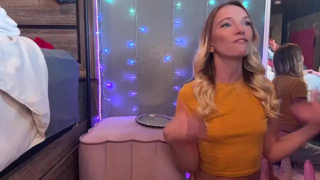 ajmiller25 online show from November 2025 08:12:01 PM