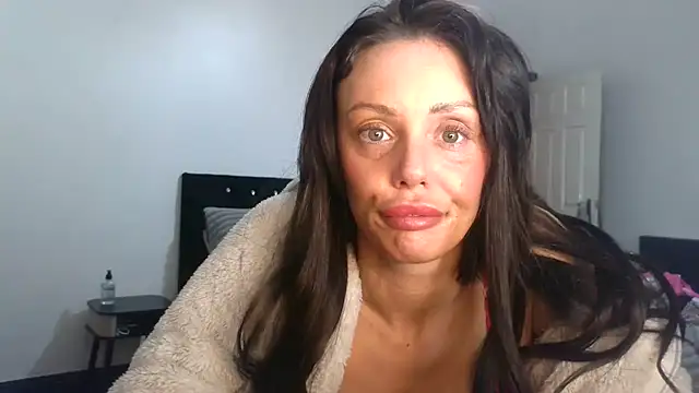 OliviaRyan22 online show from January 2026 06:35:02 PM