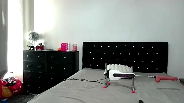 Snapshot of OliviaRyan22 chatting on March 2026 08:39:02 AM OliviaRyan22 online show from March 2026 08:39:02 AM