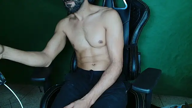 JUSTFORRICH online show from April 2026 01:42:01 AM