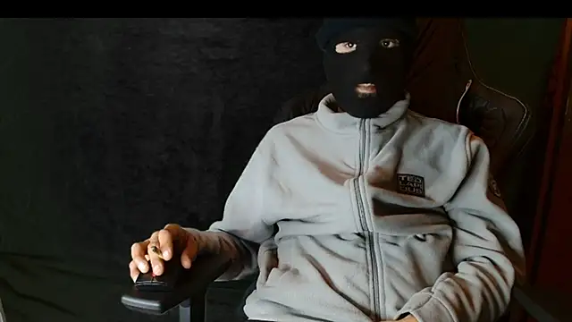 JUSTFORRICH online show from March 2026 06:37:02 AM