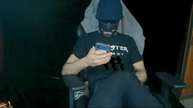 JUSTFORRICH online show from April 2026 10:28:02 PM