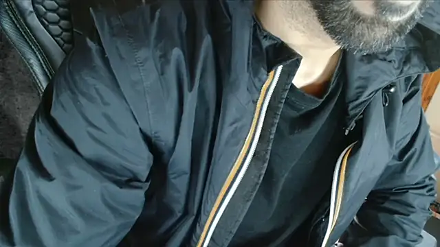 JUSTFORRICH online show from April 2026 09:05:02 AM