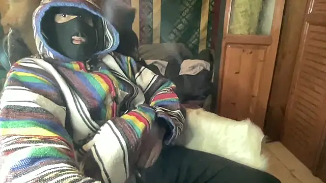 JUSTFORRICH online show from December 2025 10:21:01 PM