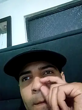 johan77esteban online show from March 2026 03:46:02 PM