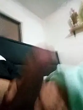 johan77esteban online show from March 2026 04:41:01 PM