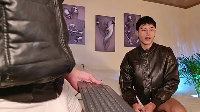 tivendann online show from March 2026 10:39:01 AM