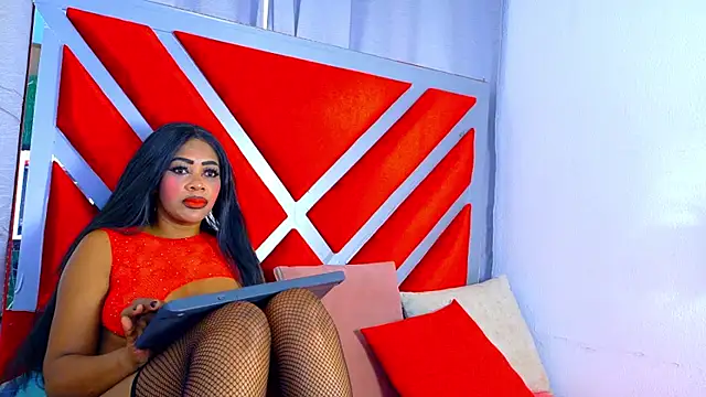 PerlaZultana online show from May 2026 03:41:01 PM