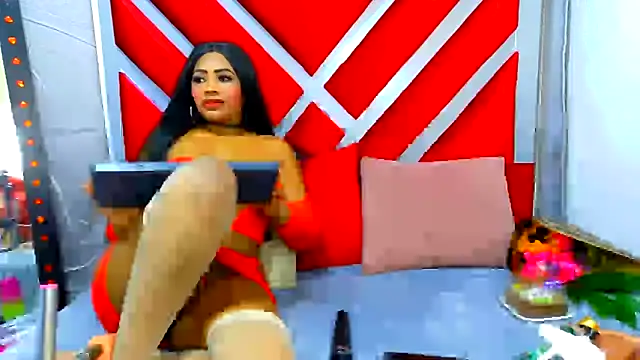 PerlaZultana online show from May 2026 08:11:02 PM