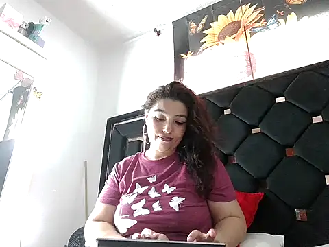 vegacristal88 online show from February 2026 10:49:02 PM