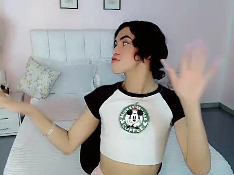 nathalialoes1 online show from October 2025 07:24:02 PM