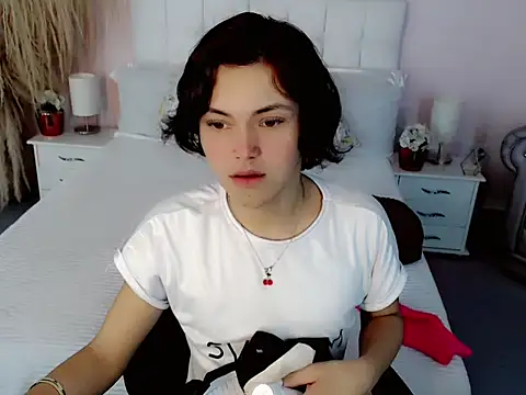 nathalialoes1 online show from November 2025 07:17:02 PM