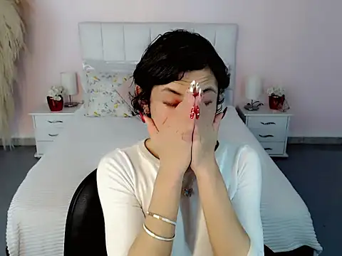 nathalialoes1 online show from October 2025 07:25:02 PM