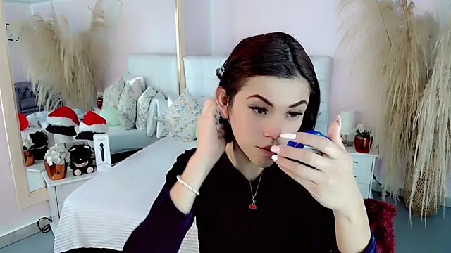 nathalialoes1 online show from December 2025 05:33:01 AM