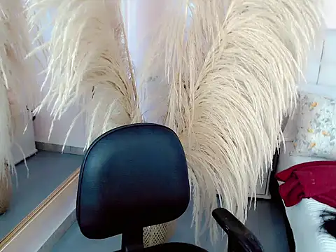 nathalialoes1 online show from October 2025 07:15:01 PM