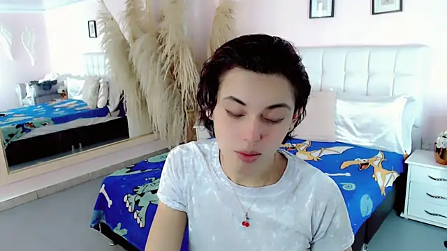 nathalialoes1 online show from November 2025 06:30:01 PM