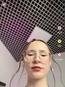 MartaBrent online show from June 2026 04:35:01 PM