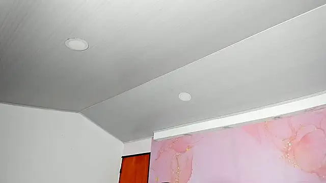 Snapshot of milk_candy18 chatting on November 2025 10:41:02 AM milk candy18 online show from November 2025 10:41:02 AM