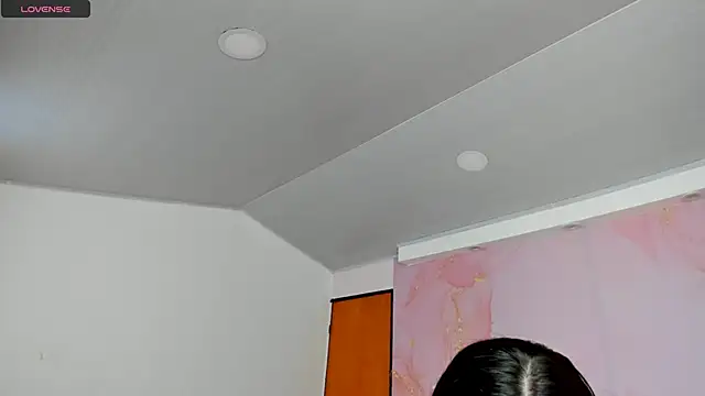 milk candy18 online show from October 2025 12:09:01 PM