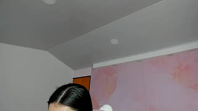 milk candy18 online show from September 2025 12:23:01 PM
