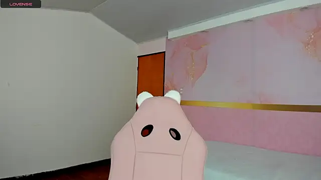 milk candy18 online show from September 2025 12:44:02 PM