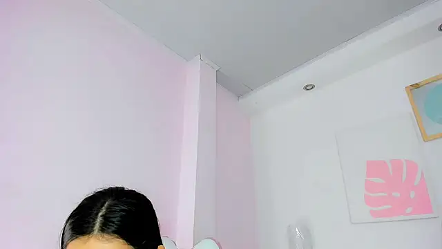 Snapshot of milk_candy18 chatting on December 2025 11:01:01 AM milk candy18 online show from December 2025 11:01:01 AM