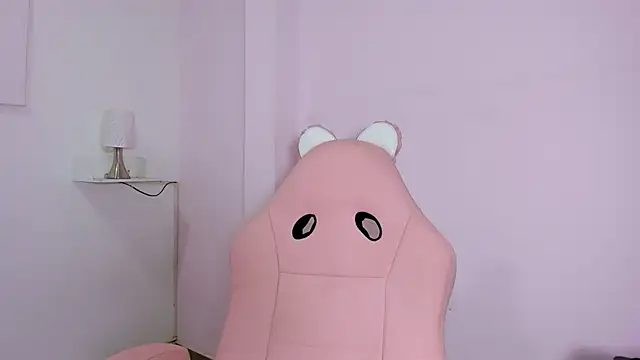 Snapshot of milk_candy18 chatting on November 2025 11:20:01 AM milk candy18 online show from November 2025 11:20:01 AM