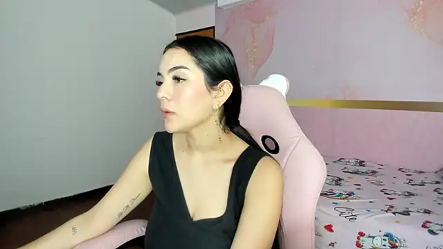 Snapshot of milk_candy18 chatting on October 2025 10:47:01 AM milk candy18 online show from October 2025 10:47:01 AM