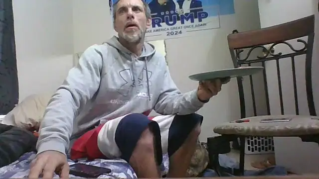 jarjar83 online show from December 2025 03:00:01 PM