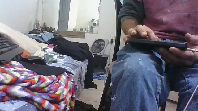 jarjar83 online show from November 2025 05:35:01 PM