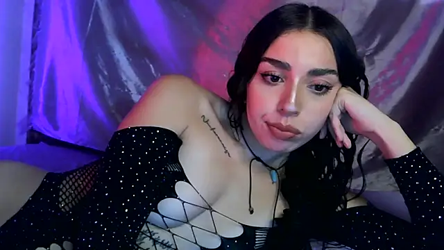 sweetbrunette22 online show from February 2026 05:02:01 PM