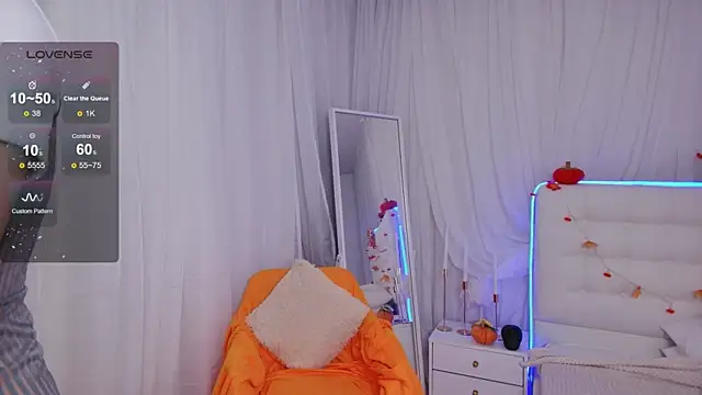 Snapshot of Miranda_Kerry chatting on October 2025 06:36:02 AM Miranda Kerry online show from October 2025 06:36:02 AM