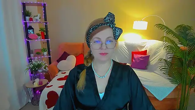 YourUniverser online show from March 2026 04:23:02 AM