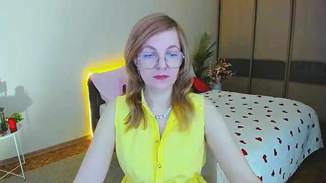 YourUniverser online show from April 2026 09:33:01 AM