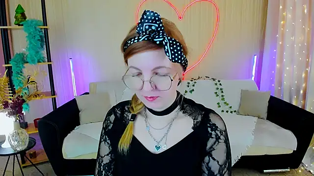 Snapshot of YourUniverser chatting on February 2026 09:49:02 AM YourUniverser online show from February 2026 09:49:02 AM