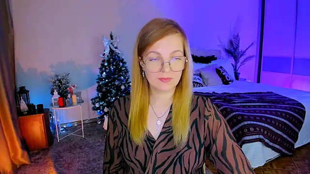 Snapshot of YourUniverser chatting on January 2026 09:49:01 AM YourUniverser online show from January 2026 09:49:01 AM