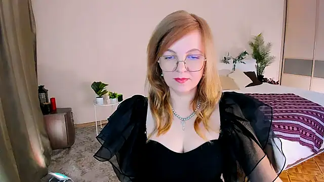 Snapshot of YourUniverser chatting on January 2026 09:46:01 AM YourUniverser online show from January 2026 09:46:01 AM