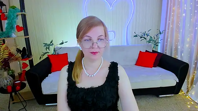 Snapshot of YourUniverser chatting on July 2026 06:47:02 AM YourUniverser online show from July 2026 06:47:02 AM