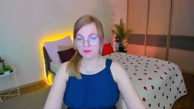 YourUniverser online show from May 2026 04:42:02 AM
