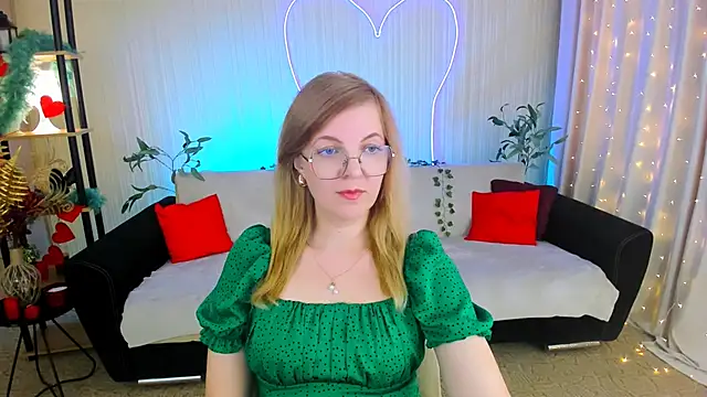 Snapshot of YourUniverser chatting on June 2026 10:31:01 AM YourUniverser online show from June 2026 10:31:01 AM