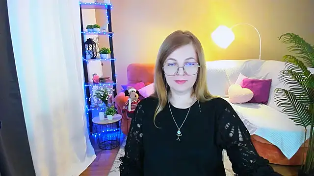 Snapshot of YourUniverser chatting on November 2025 09:36:02 AM YourUniverser online show from November 2025 09:36:02 AM