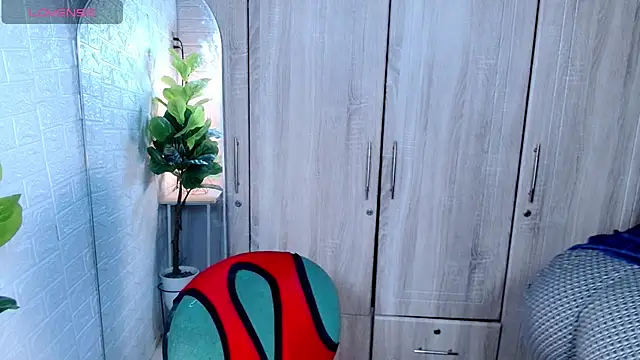 PinooyMilker online show from December 2025 01:06:01 PM