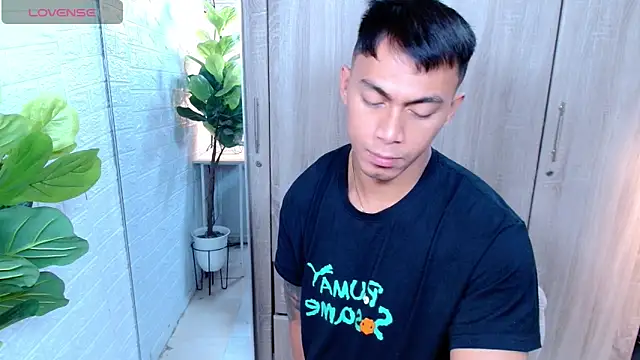 Snapshot of PinooyMilker chatting on January 2026 01:00:02 AM PinooyMilker online show from January 2026 01:00:02 AM