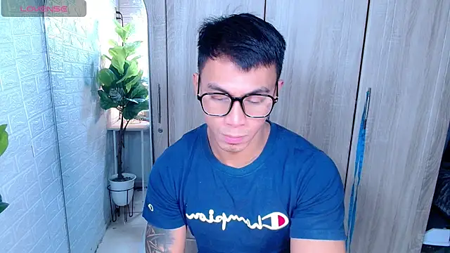 Snapshot of PinooyMilker chatting on December 2025 11:36:02 AM PinooyMilker online show from December 2025 11:36:02 AM