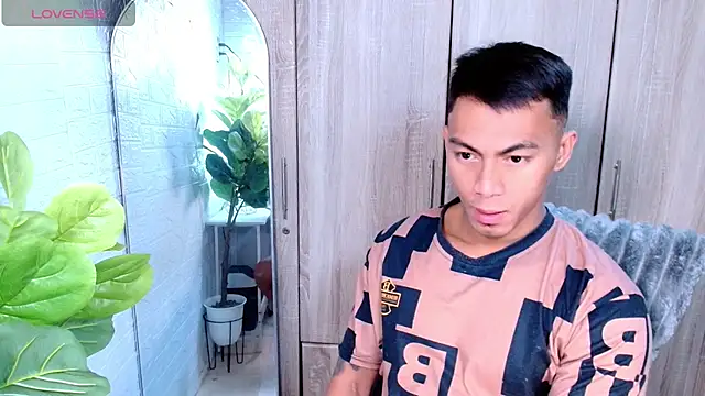 Snapshot of PinooyMilker chatting on February 2026 01:24:02 AM PinooyMilker online show from February 2026 01:24:02 AM