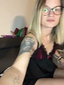 Lesamantssexy online show from February 2026 07:22:01 PM