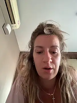 EvvaMur online show from November 2025 01:49:01 AM