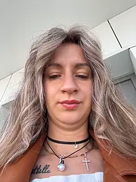 EvvaMur online show from May 2026 01:49:02 AM