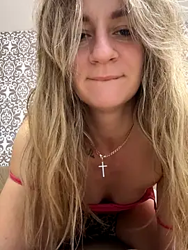 EvvaMur online show from November 2025 01:09:01 AM