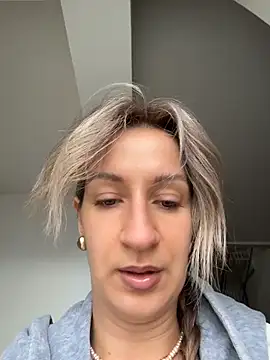 EvvaMur online show from May 2026 01:58:01 AM